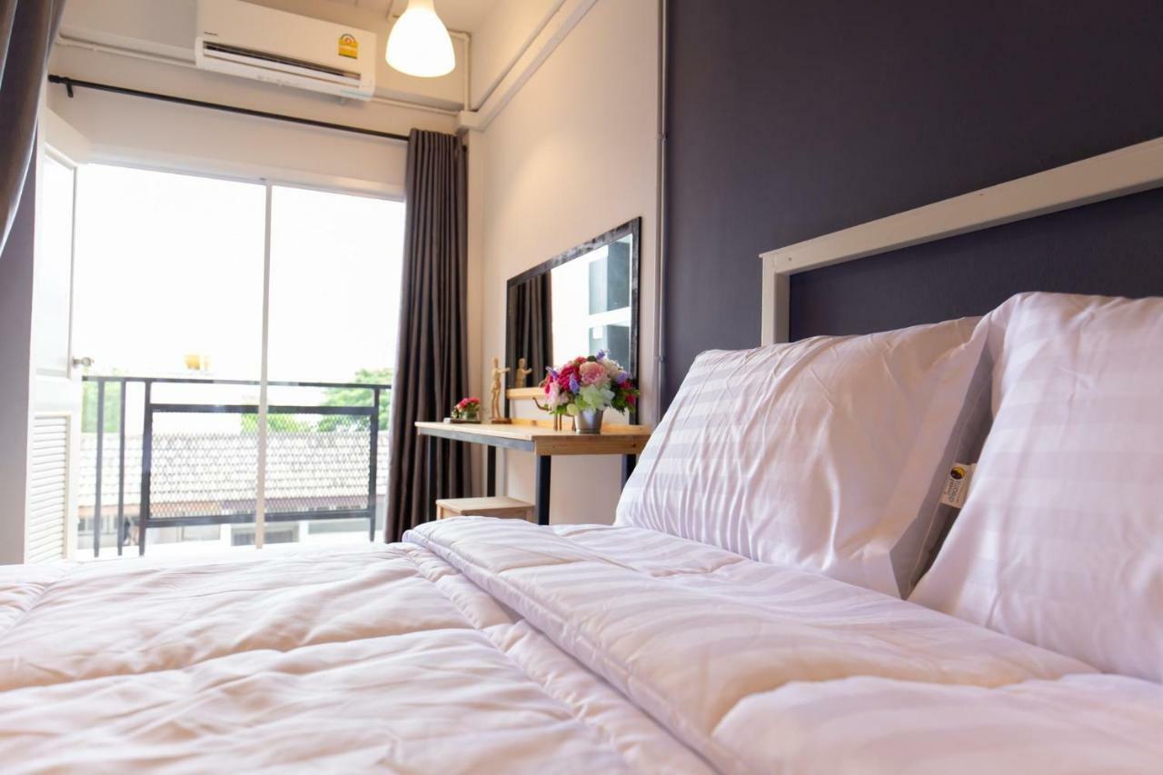Mango 10 House Hotel Bangkok Ngoại thất bức ảnh